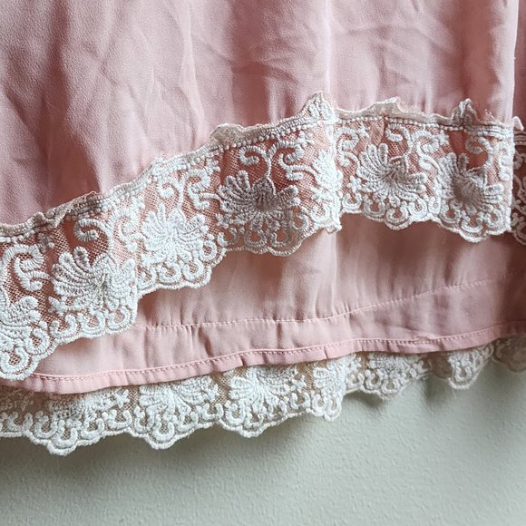 Tobi Pink Open Sleeve Lace Blouse Size Medium - Picture 9 of 16